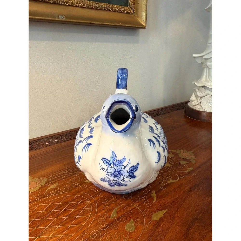 Vintage Blue & White Duck Teapot‎ | Bombay Company Chinoiserie